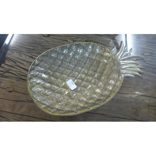 1509 - A large brass effect pineapple dish (2045412)   #