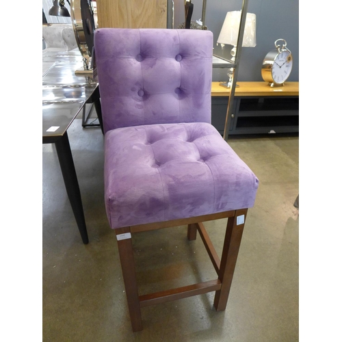 1525 - A purple upholstered bar stool - ref 6