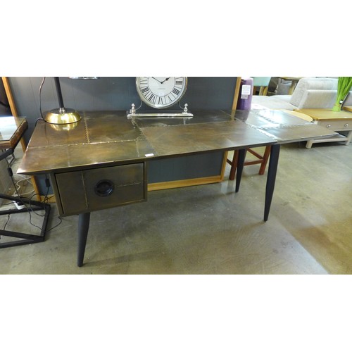 1540 - An Aviator brass desk - ref 24