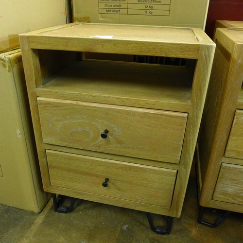 1593 - A Logan bedside chest