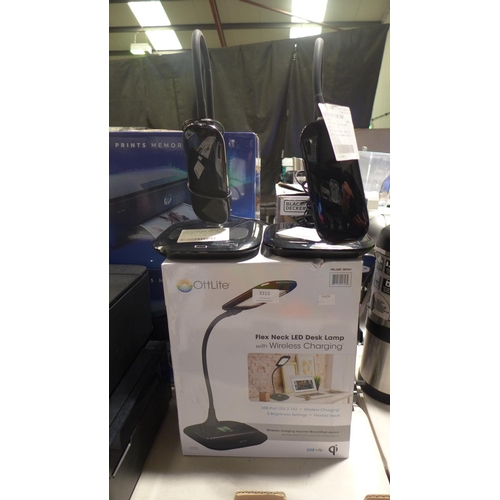 3315 - 3 X Ottlite Flex Neck Lamps * This Lot Is Subject To Vat (Ajs6-399,400,401)