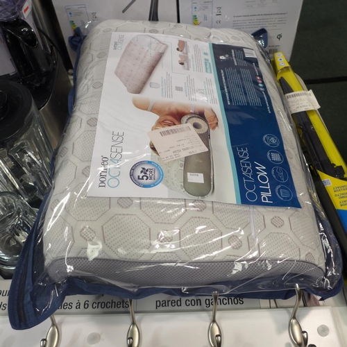 3337 - Dormeo Octasense Pillow & Bliss Cool Touch pillow   * This Lot Is Subject To Vat (Ajs6-58)