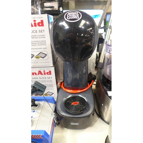 3347 - Dolce Gusto Coffee Machine    * This Lot Is Subject To Vat (Ajs6-16)