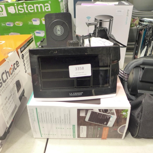 3358 - 2 Lacrosse Projection Alarms, Wattz 3 In 1 Alarm Clock  * This Lot Is Subject To Vat (Ajs6-71,72,95)