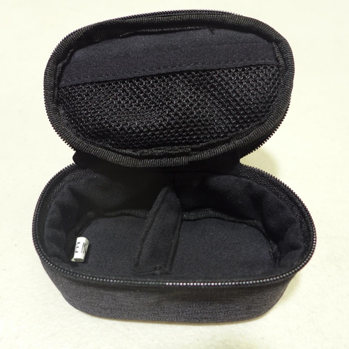 3055 - Five Lemuro small two lens carry cases