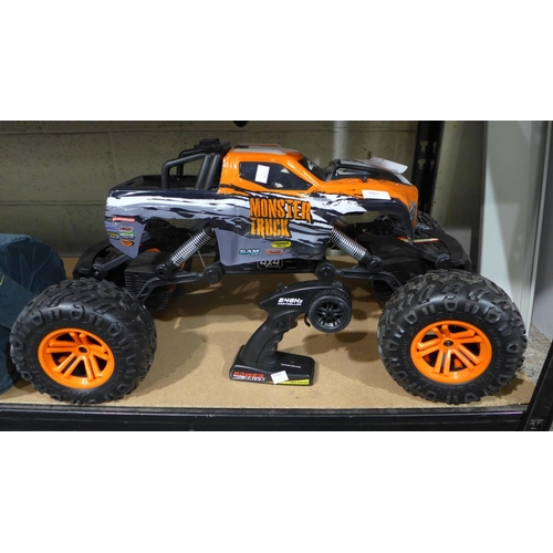 3069 - Monster Truck Rc          * This Lot Is Subject To Vat