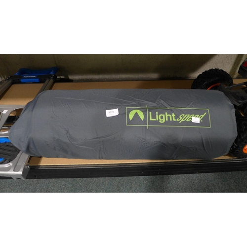 3070 - Lightspeed Sleep Pad Fy19 * This Lot Is Subject To Vat