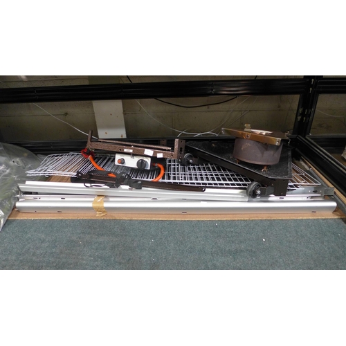 3079 - Az Gas Patio Heater, Rrp £144.99 + Vat (incomplete/no glass)     * This Lot Is Subject To Vat