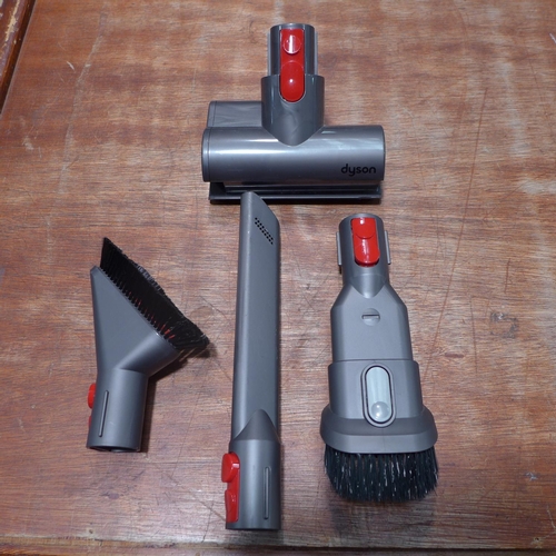 3089 - Dyson V8 Absolute Vacuum Cleaner with Charger, Mount & five accessories, RRP £429.99 + VAT         (... 