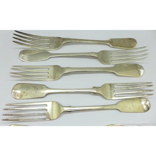 873 - A collection of silver forks, mainly Georgian and Victorian, 612g