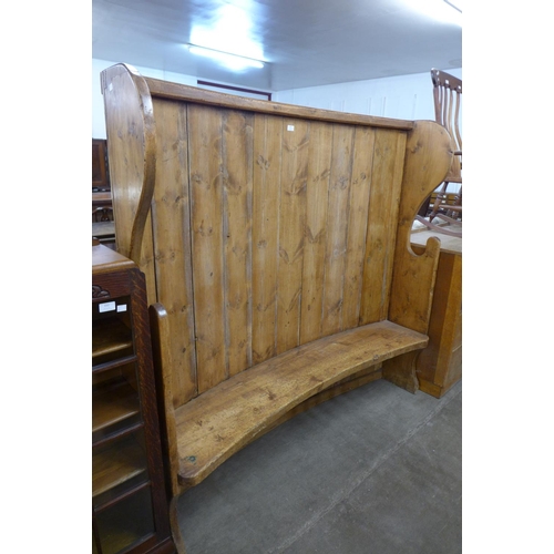 171 - A 19th Century style pine bacon settle