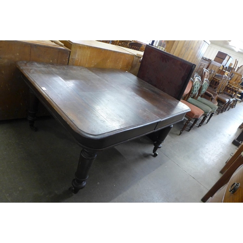 178 - A George IV mahogany extending six leg dining table, 72cms h, 282cms l extended, 116cms w