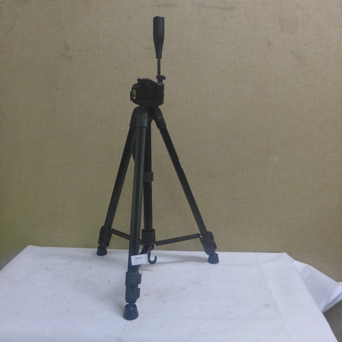 2099 - Silver Crest tripod stand in soft case - missing camera plate