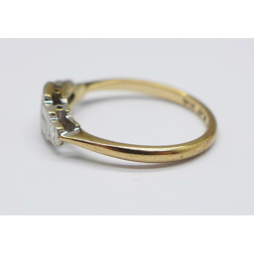 1006 - An Art Deco 9ct gold and platinum set diamond ring, 1.7g, L