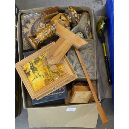 1188 - Decorative wooden boxes and other treen, etc. **PLEASE NOTE THIS LOT IS NOT ELIGIBLE FOR POSTING AND... 