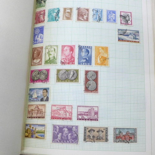 776 - Seven assorted albums of stamps