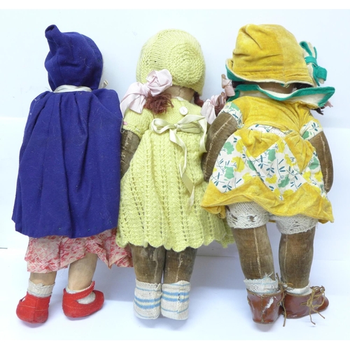 797 - A group of six Nora Wellings style dolls, including three with glass eyes, one black doll, 33cm to 3... 