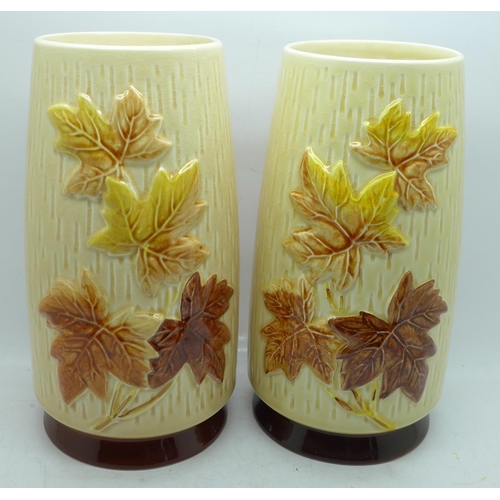 800 - A pair of Sylvac 4011 pattern vases