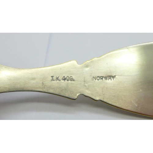 869 - A Norwegian spoon, marked Alesund, Norway T.K.40G, a/f