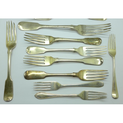 873 - A collection of silver forks, mainly Georgian and Victorian, 612g