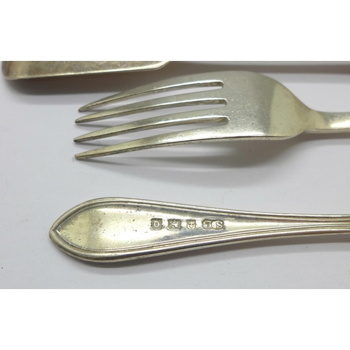 873 - A collection of silver forks, mainly Georgian and Victorian, 612g