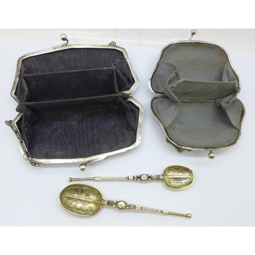 893 - Two silver plated purses and two silver spoons, 30g