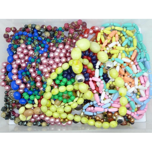 948 - A collection of 1950's and 1960's plastic necklaces