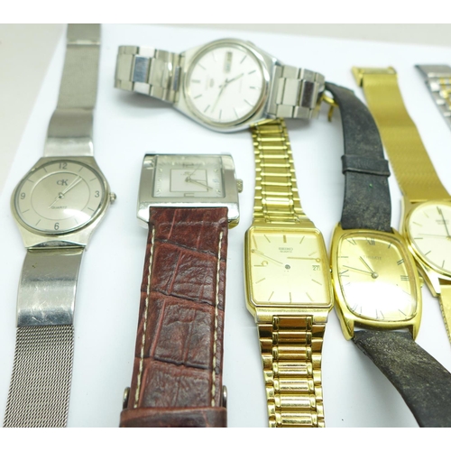 955 - A collection of wristwatches