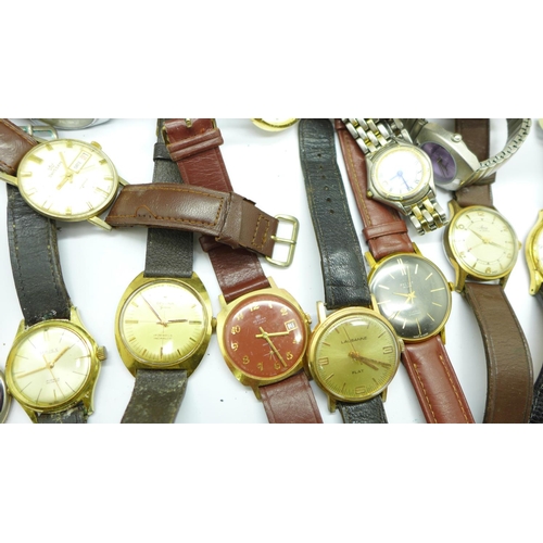 958 - A collection of wristwatches