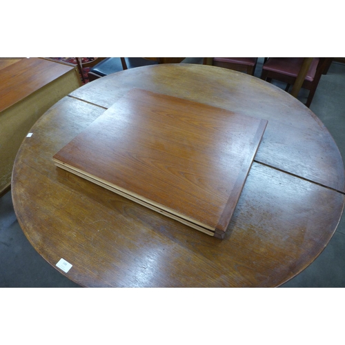 148 - A Danish Henry Rosengren Hansen for Brande Mobelindustri teak extending dining table