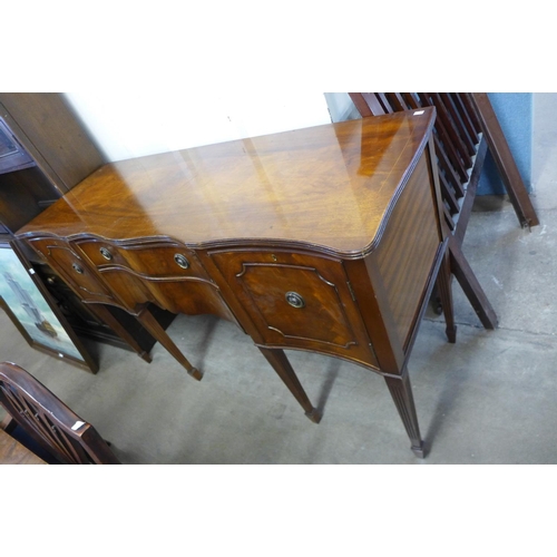 290 - A mahogany six piece dining suite