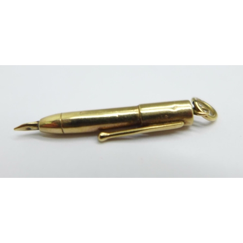 1029 - A novelty 9ct gold fountain pen charm, mark worn, 0.7g