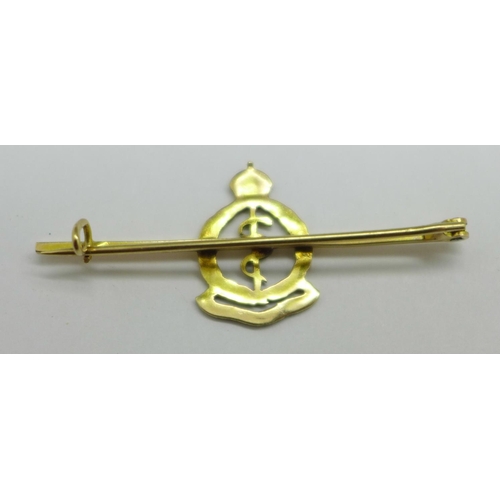 1036 - A 9ct gold Royal Army Medical Corps sweetheart brooch, 2.9g