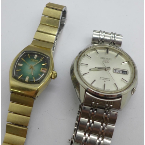 1080 - Two Seiko wristwatches;- 5 automatic with day and date, and a lady's automatic Hi-Beat with green di... 