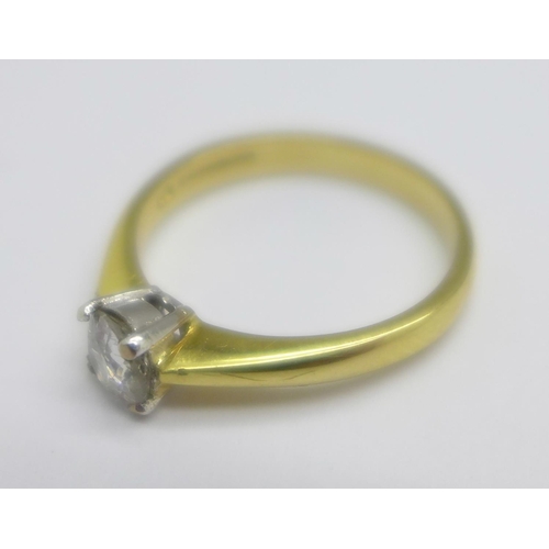 1091 - An 18ct gold, diamond solitaire ring, approximately 0.5carat diamond weight, 2.9g, L