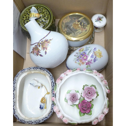 1148 - A Rosenthal anniversary vase and other china **PLEASE NOTE THIS LOT IS NOT ELIGIBLE FOR POSTING AND ... 