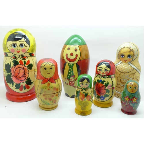 674 - Seven Russian doll sets