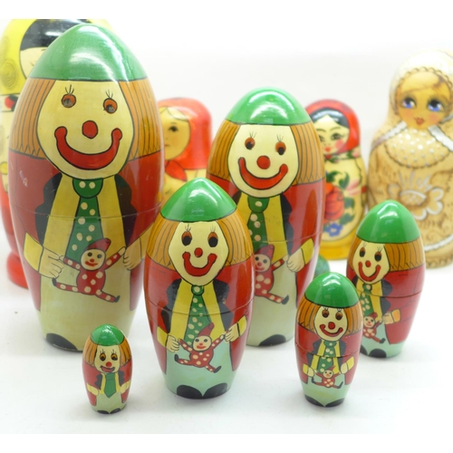 674 - Seven Russian doll sets