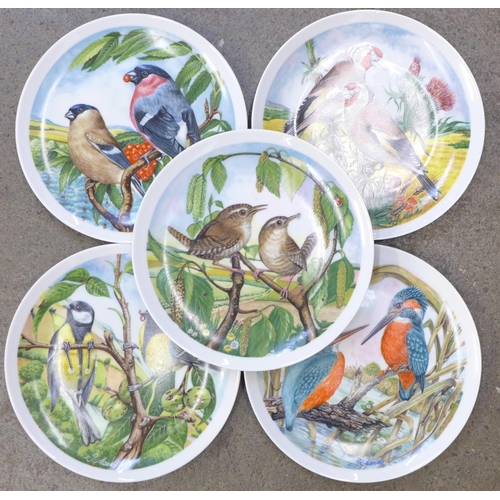 678 - Five Goebel bird themed collectors plates