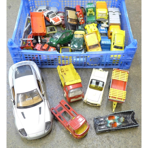 722 - Burago, Matchbox, Corgi, Tonka die-cast model vehicles including playworn Batmobile