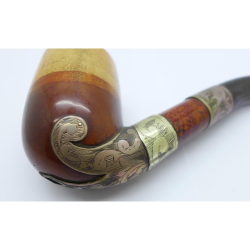 809 - A pipe, with white metal mounts, cased, stem repaired, case a/f