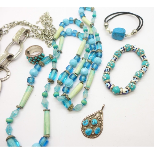 878 - Turquoise set jewellery