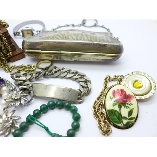 879 - Costume jewellery and a plated purse