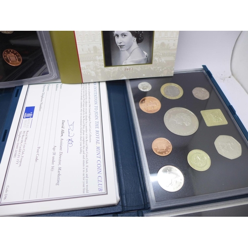 895 - Five Royal Mint uncirculated coin year packs