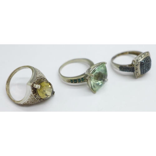 980 - Three silver gem set rings