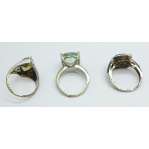 980 - Three silver gem set rings