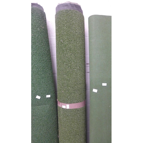 2430 - Roll of artificial grass - approx. 2m x 5m - 10 sq mtrs