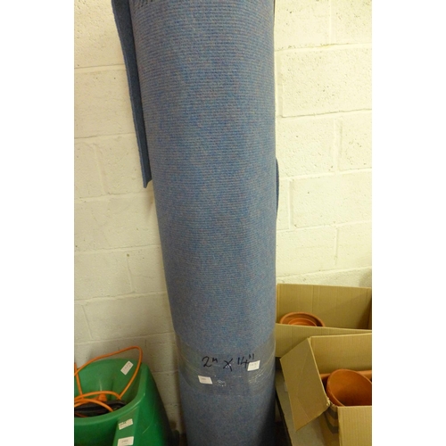 2433 - Roll of blue contract carpet approx. 2m x 14m - 28 sq. mtrs