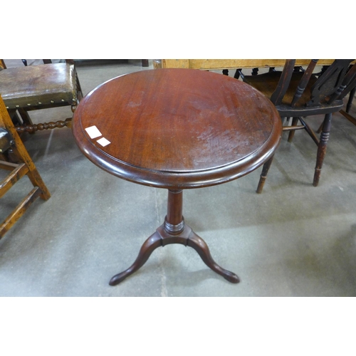 80 - A Victorian mahogany circular tripod table