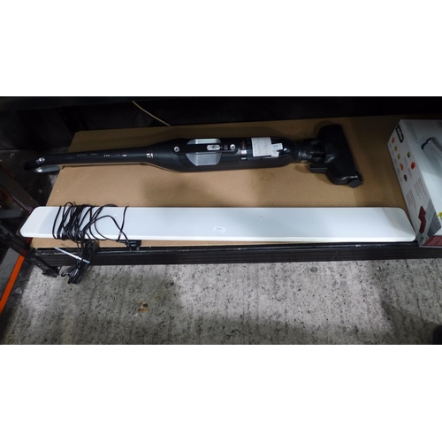 3334 - A 4Ft Feit Slim Led Shop Light (203-173) * This Lot Is Subject To Vat